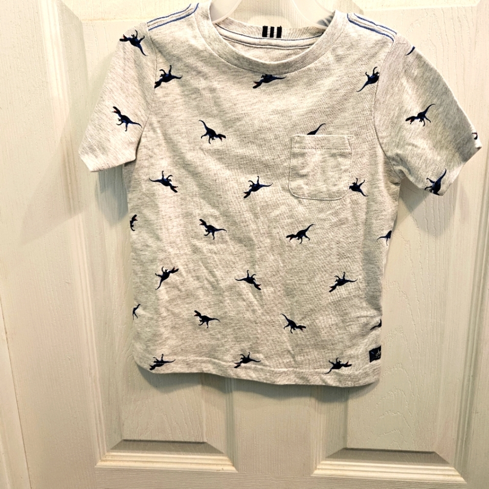 NWT!!! Dinosaur short sleeve shirt worh front pocket Sz 4 years from Joules